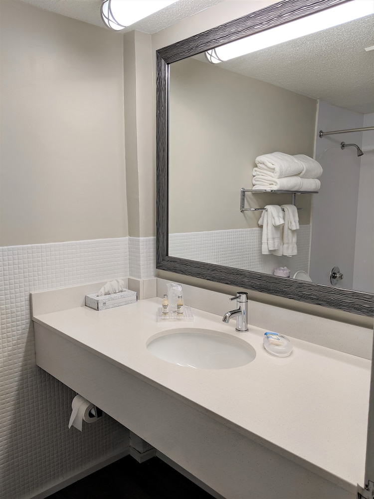 Room, 2 Double Beds, Street View del hotel Lakefront Terrace Resort. Foto 2