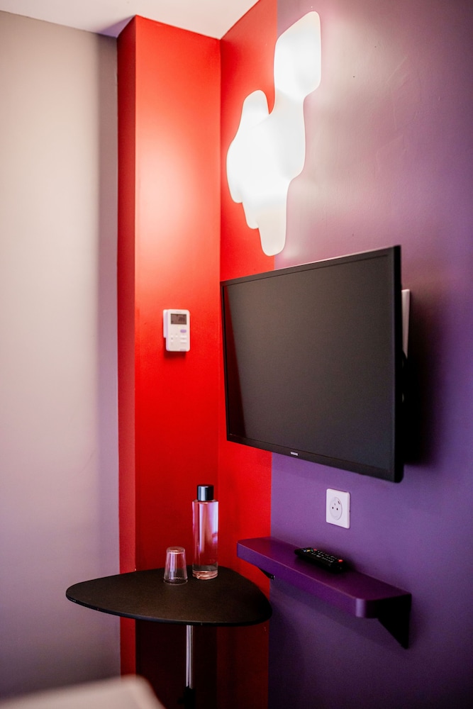 Habitación estándar con una cama individual del hotel Ibis Styles Lille Centre Grand Place. Foto 4