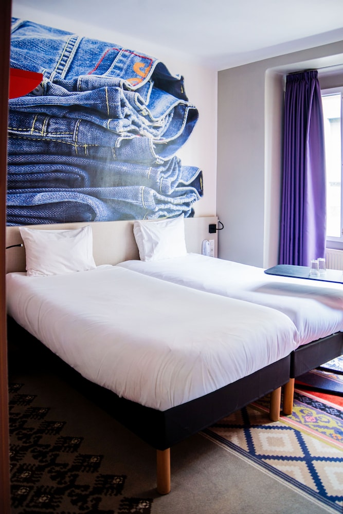 Habitación Doble con dos camas individuales del hotel Ibis Styles Lille Centre Grand Place. Foto 5