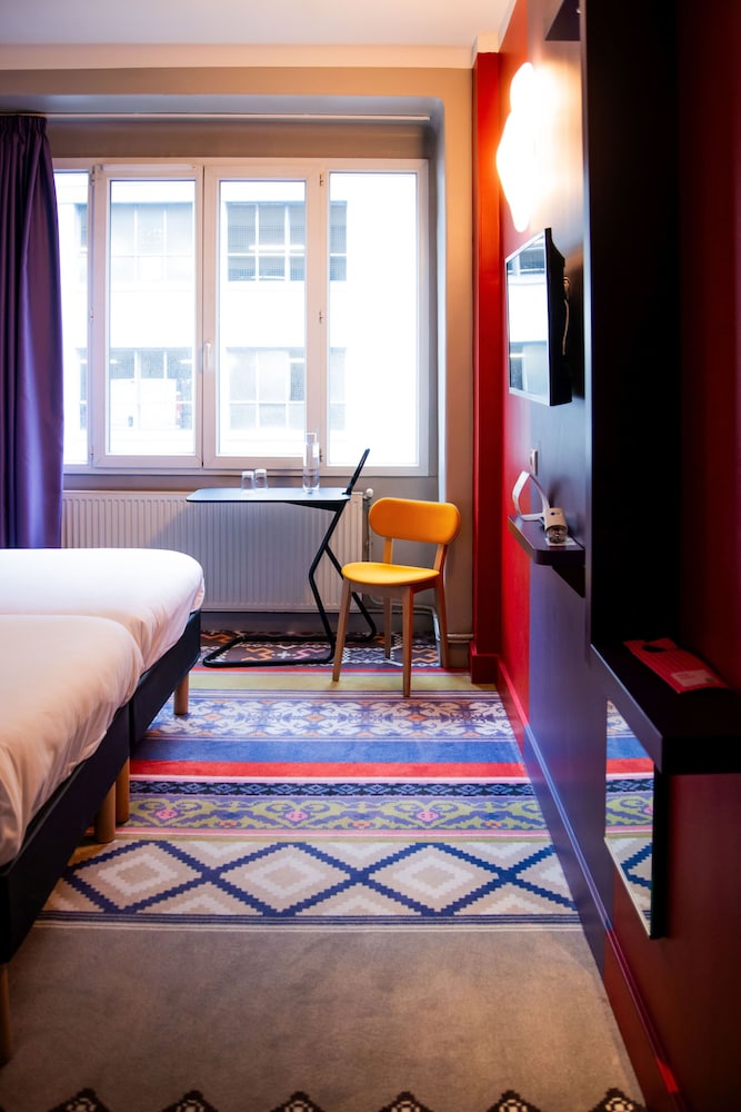 Habitación Doble con dos camas individuales del hotel Ibis Styles Lille Centre Grand Place. Foto 6