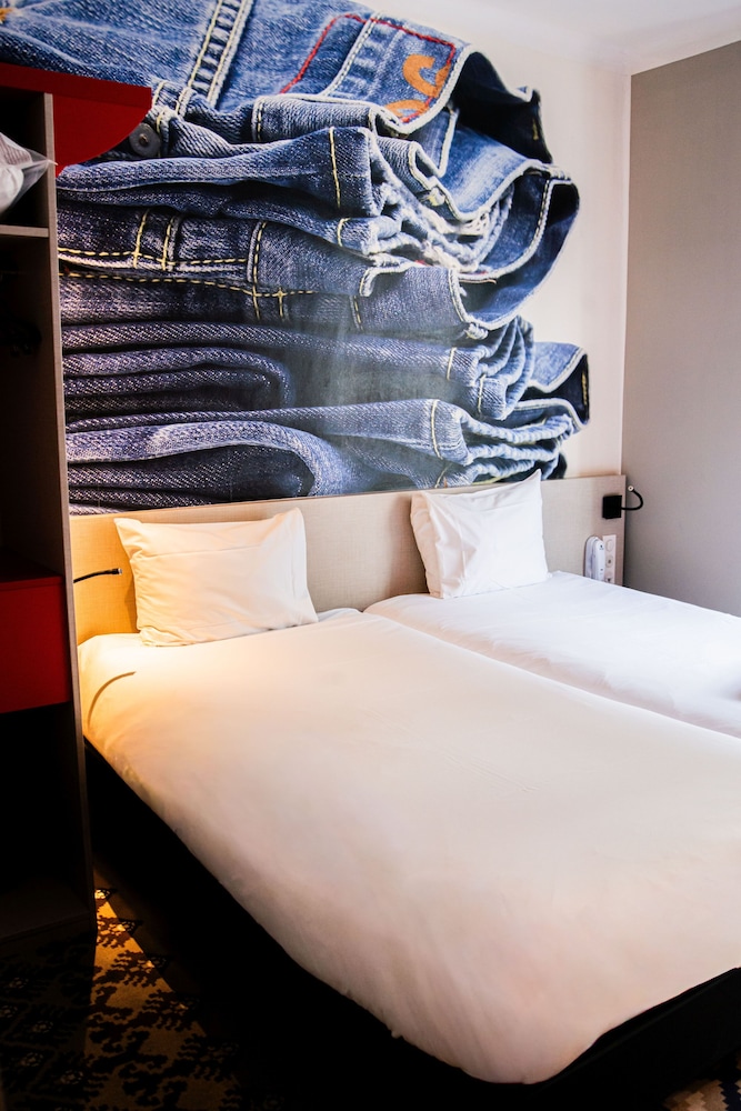 Habitación Doble con dos camas individuales del hotel Ibis Styles Lille Centre Grand Place. Foto 7