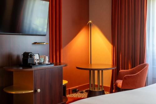 Habitación Twin Signature - 2 camas del hotel MGallery Nest Paris La Defense. Foto 4