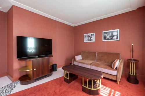L'Envol Suite del hotel MGallery Nest Paris La Defense. Foto 12