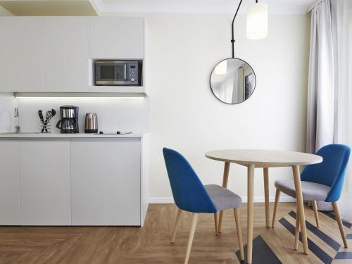 Estudio del hotel Adagio Porte De Versailles. Foto 1