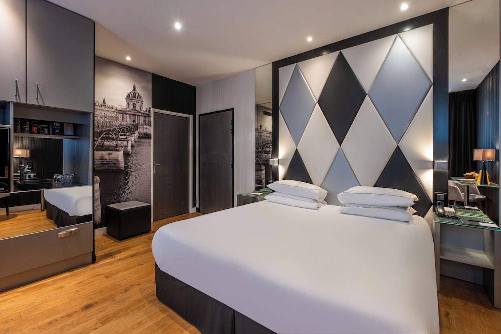 Habitación superior del hotel L'Empire Paris