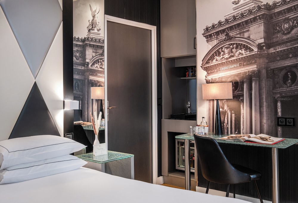 Habitación superior del hotel L'Empire Paris. Foto 3