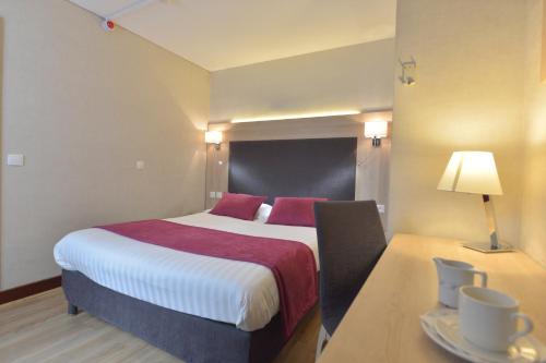 Habitación Individual del hotel Renoir. Foto 4