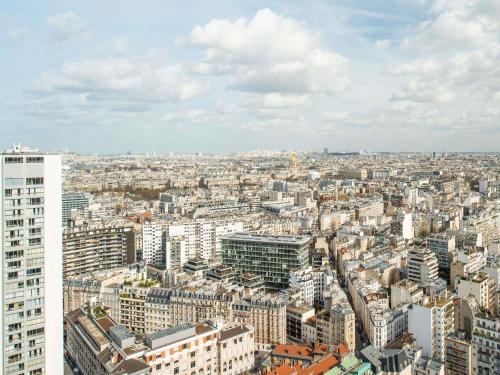 Estudio con vistas a la torre Eiffel del hotel Adagio Paris Centre Tour Eiffel. Foto 1