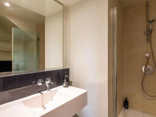 Apartamento de 1 dormitorio con vistas a la torre Eiffel del hotel Adagio Paris Centre Tour Eiffel. Foto 7