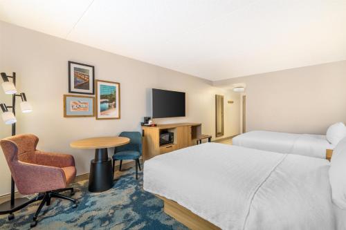 Habitación con dos camas queen - No fumadores del hotel Hampton Inn Schenectady Downtown. Foto 1