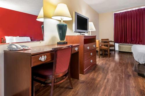 Habitación con 2 camas grandes - No fumadores del hotel Econo Lodge Cortland. Foto 4