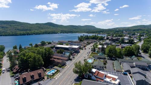 Traditional Two Full del hotel Americas Best Value Inn and Suites Lake George. Foto 1