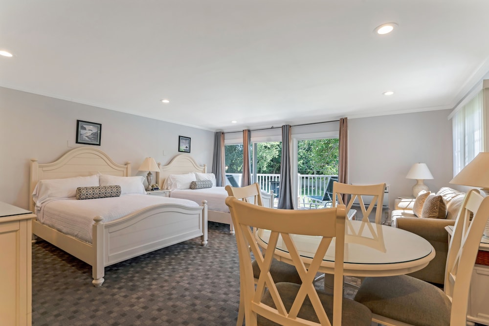 Estudio Deluxe, cocina del hotel East Hampton House Resort. Foto 1