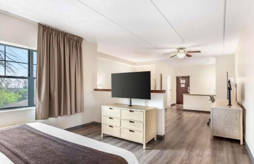 Estudio con 1 cama extragrande - no fumadores del hotel Extended Stay America - Long Island - Melville. Foto 1