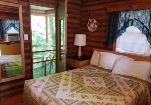 Casa Vista Rio 2 Camas dobles del hotel Seven Dwarfs and Cabins. Foto 2