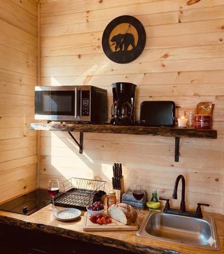 Estudio Deluxe con cama grande del hotel The Montreal. Foto 7