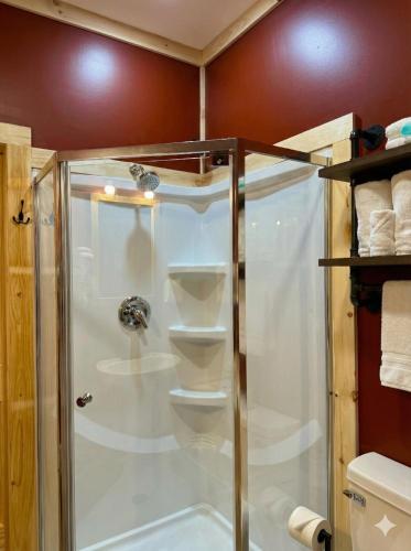 Estudio Deluxe con cama grande del hotel The Montreal. Foto 13