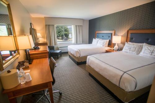 Premium Mountain View with Two Queen Beds del hotel Fort William Henry and Conference Center. Foto 1