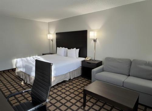 Habitación - 1 cama extragrande - No fumadores del hotel Baymont By Wyndham Queensbury / Lake George. Foto 6