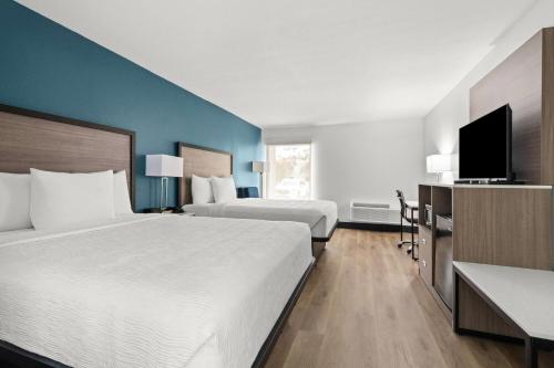 Habitación con 2 camas grandes - No fumadores del hotel Baymont by Wyndham Batavia - Darien Lake. Foto 2