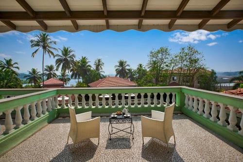 Junior Suite con 1 cama doble, lado jardín del hotel Mercure Goa Devaaya Resort. Foto 3