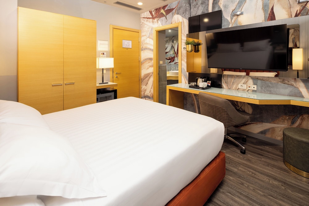 Habitación estándar, 1 cama de matrimonio del hotel Holiday Inn Milan - Garibaldi Station, An Ihg. Foto 4