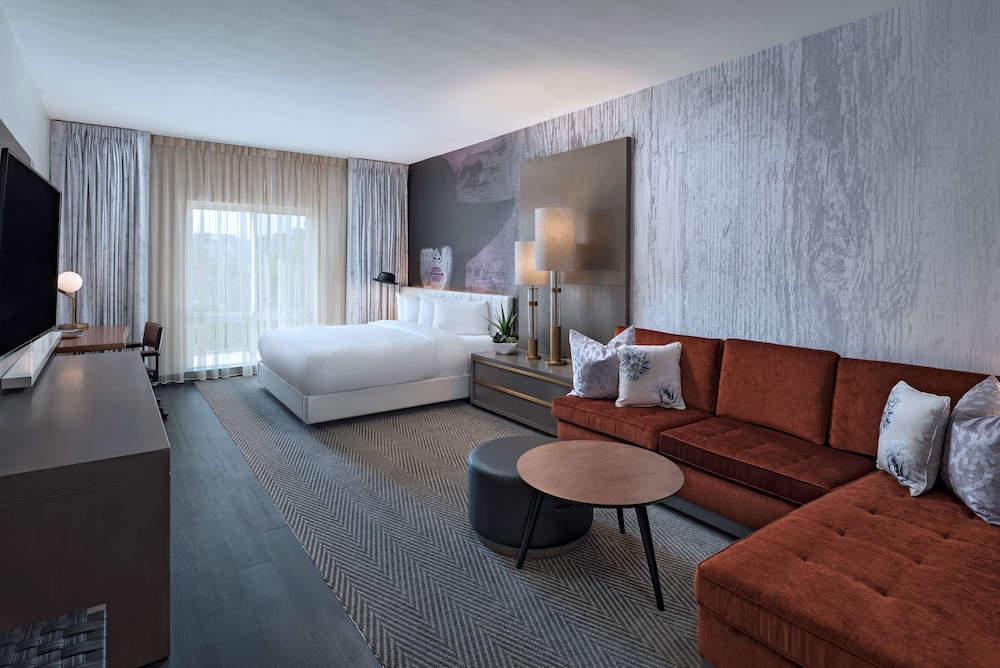 Suite King con sofá cama King del hotel Hyatt Centric The Woodlands