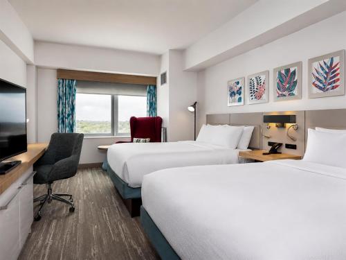 Queen Room with Two Queen Beds - Mobility and Hearing Access del hotel Hilton Garden Inn Ithaca. Foto 2