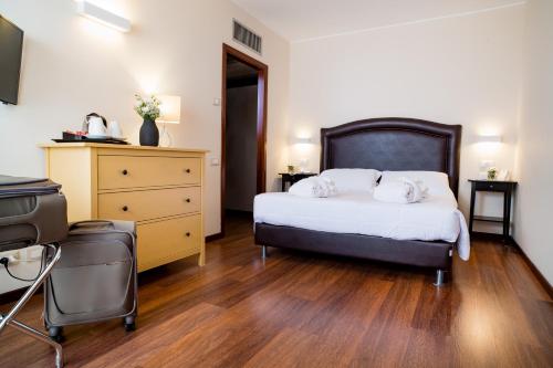 Suite Junior del hotel Astoria Palace. Foto 6