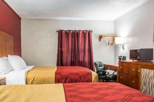 Habitación con 2 camas grandes - No fumadores del hotel Econo Lodge Brockport. Foto 2