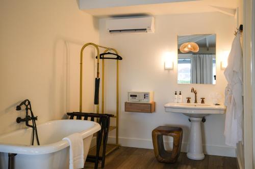 Habitación Doble Premier con 2 camas dobles del hotel The Montauk Beach House. Foto 3