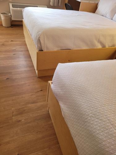 Habitación Doble Deluxe del hotel Greenview Inn Riverhead. Foto 16