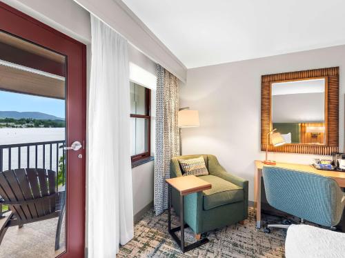 Habitación con 2 camas grandes y balcón - No fumadores del hotel Hampton Inn & Suites Lake Placid. Foto 1