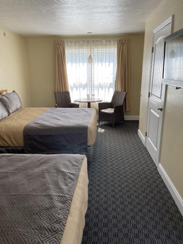 Habitación Familiar con vistas al lago del hotel Lake Front. Foto 1