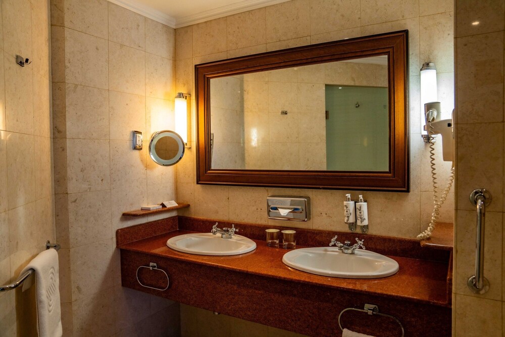 Habitación Deluxe doble, vistas al jardín del hotel Polana Serena. Foto 2