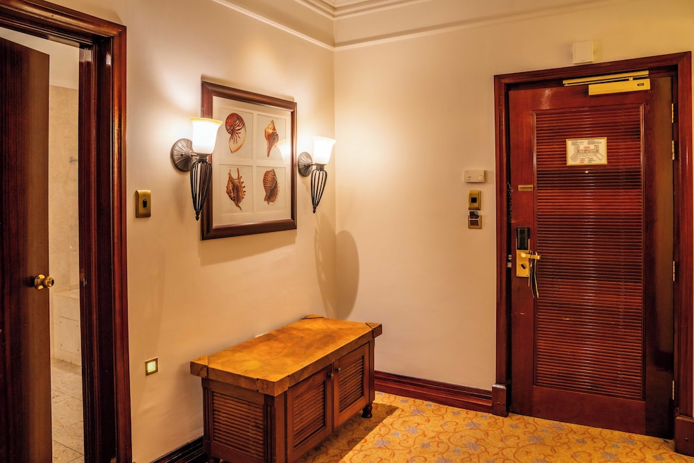 Habitación ejecutiva, 1 cama de matrimonio grande, vistas al mar del hotel Polana Serena. Foto 4