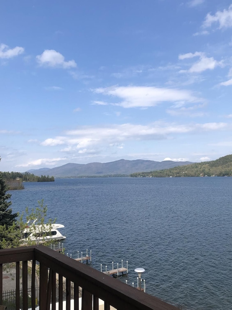 Habitación estándar, 2 camas de matrimonio, vistas al lago del hotel Park Lane. Foto 5