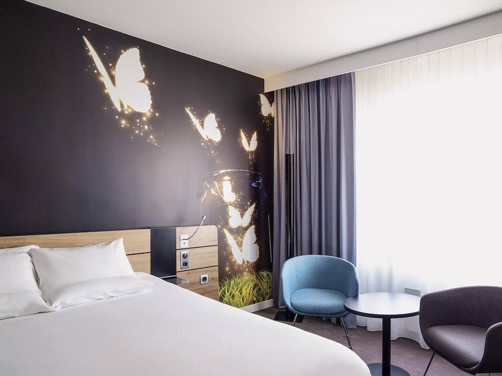 Habitación Superior con cama doble del hotel Novotel Katowice Centrum. Foto 4