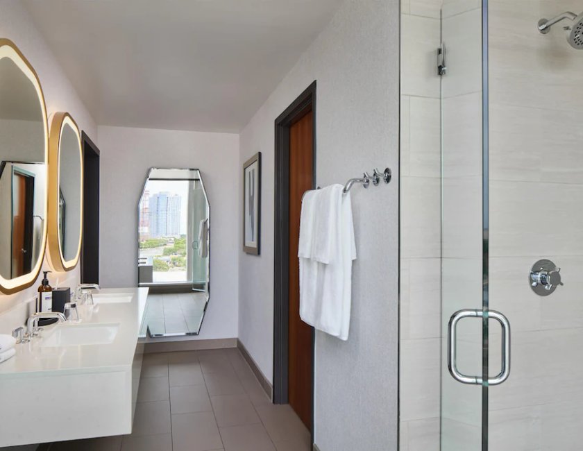 Suite Regency King del hotel Hyatt Regency Tysons Corner Center. Foto 4