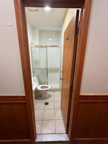 Habitación Doble Estándar sin ventana del hotel U.s. Pacific. Foto 1