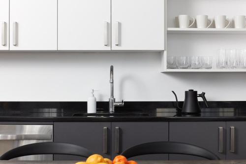 Estudio Premium King (recepción abierta las 24 horas) del hotel Mint House at 70 Pine. Foto 9