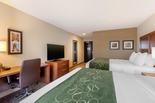 Habitación con 2 camas grandes - Adaptada para personas con movilidad reducida - No fumadores del hotel Comfort Inn and Suites Schenectady - Scotia. Foto 1