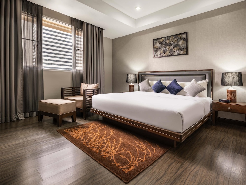 SUITE EJECUTIVA, 1 Cama King con Balcón del hotel Grand Mercure Bangkok Asoke Residence