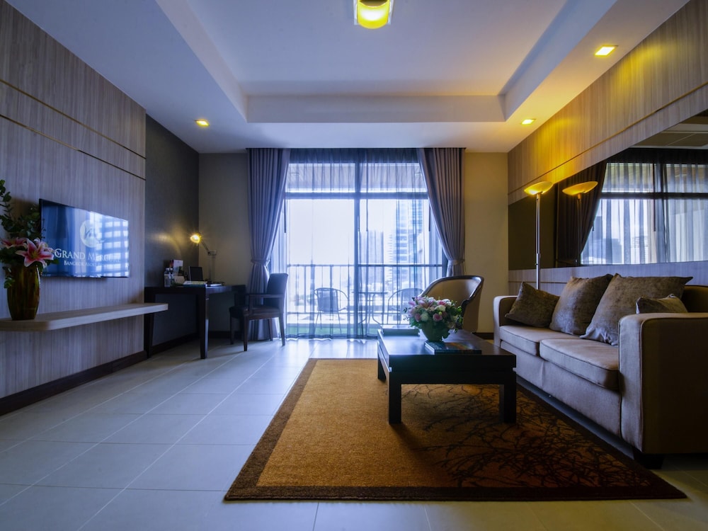 SUITE EJECUTIVA, 1 Cama King con Balcón del hotel Grand Mercure Bangkok Asoke Residence. Foto 10