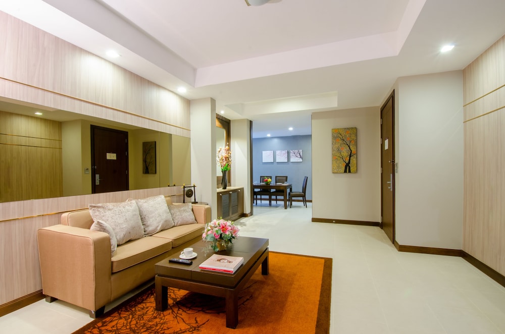 SUITE EJECUTIVA, 1 Cama King con Balcón del hotel Grand Mercure Bangkok Asoke Residence. Foto 18