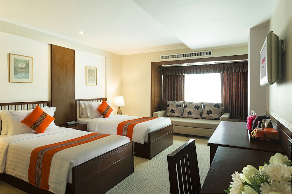 Superior Twin del hotel Mövenpick Suriwongse Chiang Mai. Foto 5