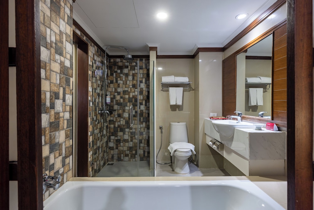 Superior Twin del hotel Mövenpick Suriwongse Chiang Mai. Foto 13
