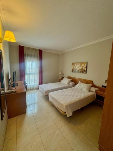 Habitación con vistas a la montaña del hotel El Eden. Foto 3