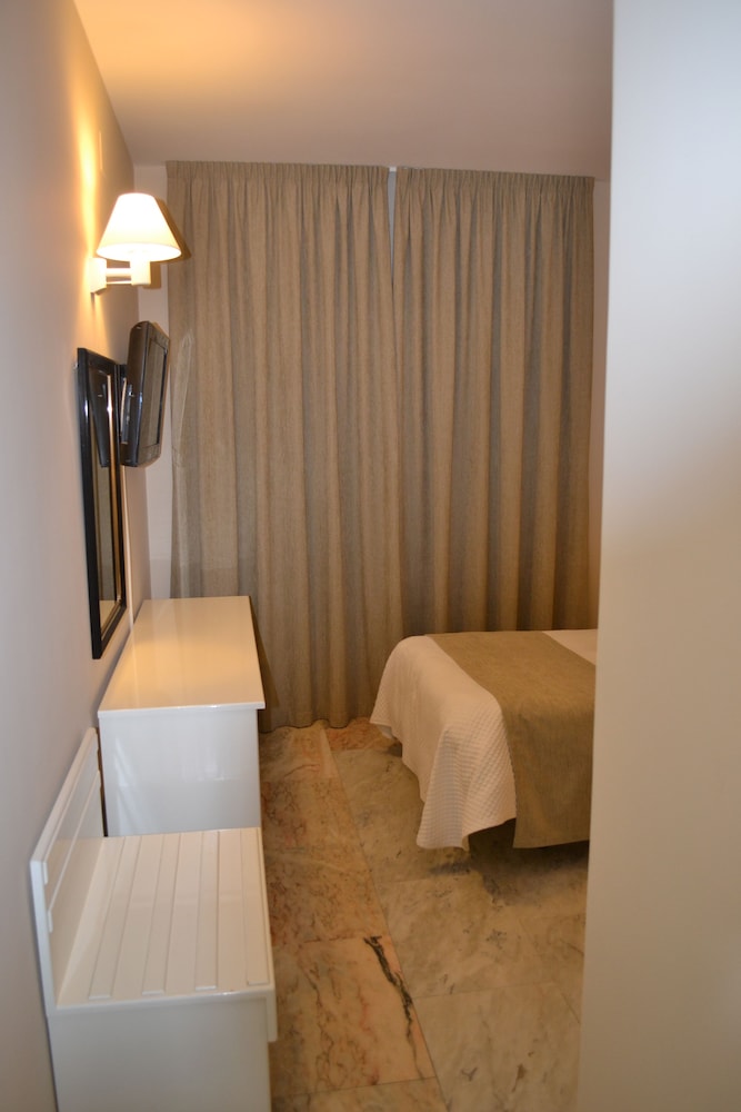Habitación individual del hotel Ramomar. Foto 2