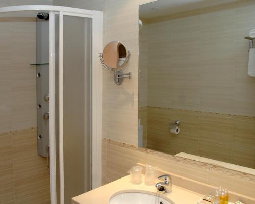Habitación Doble Superior - 1 o 2 camas del hotel Hc Sigüenza. Foto 7